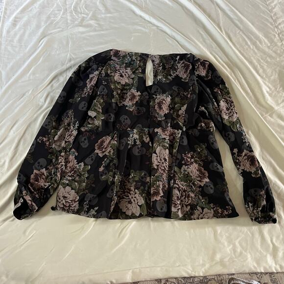 Torrid Black Floral Skull Baby Doll Long Sleeve Blouse Sz 2X Whimsigoth Grunge - Picture 4 of 8